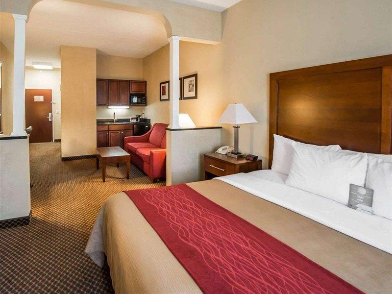 מורגנטון Comfort Inn & Suites מראה חיצוני תמונה