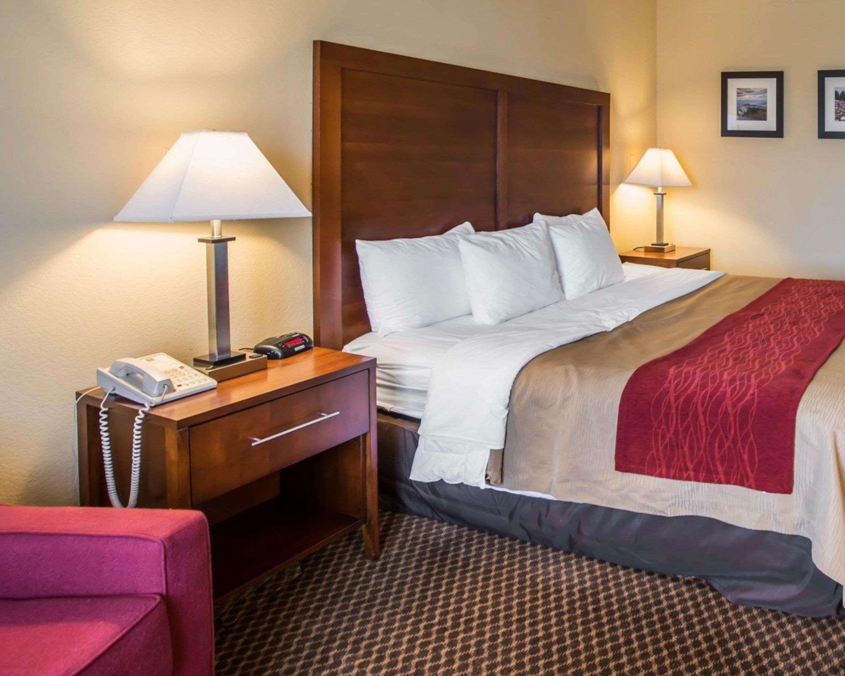 מורגנטון Comfort Inn & Suites מראה חיצוני תמונה