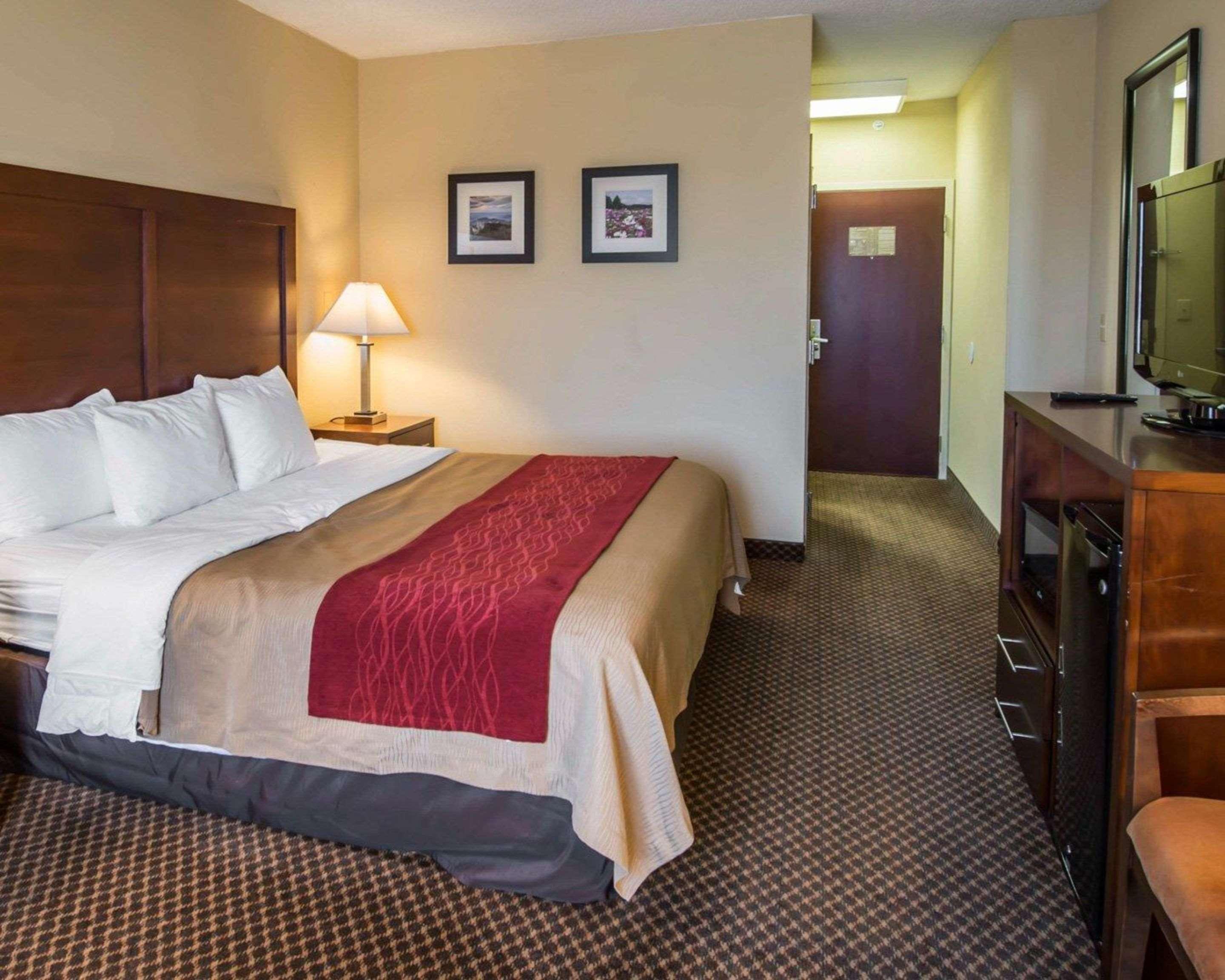מורגנטון Comfort Inn & Suites מראה חיצוני תמונה