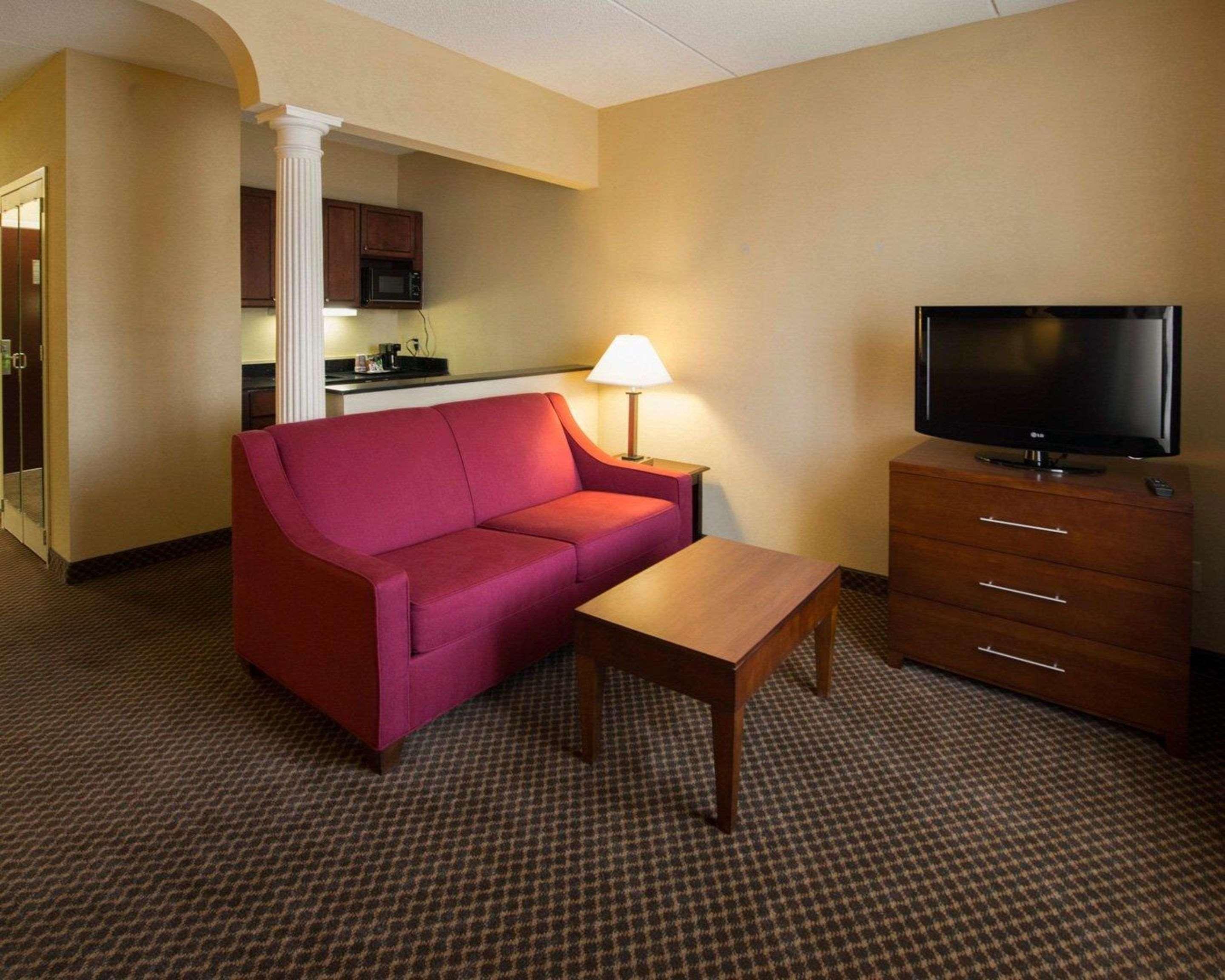 מורגנטון Comfort Inn & Suites מראה חיצוני תמונה
