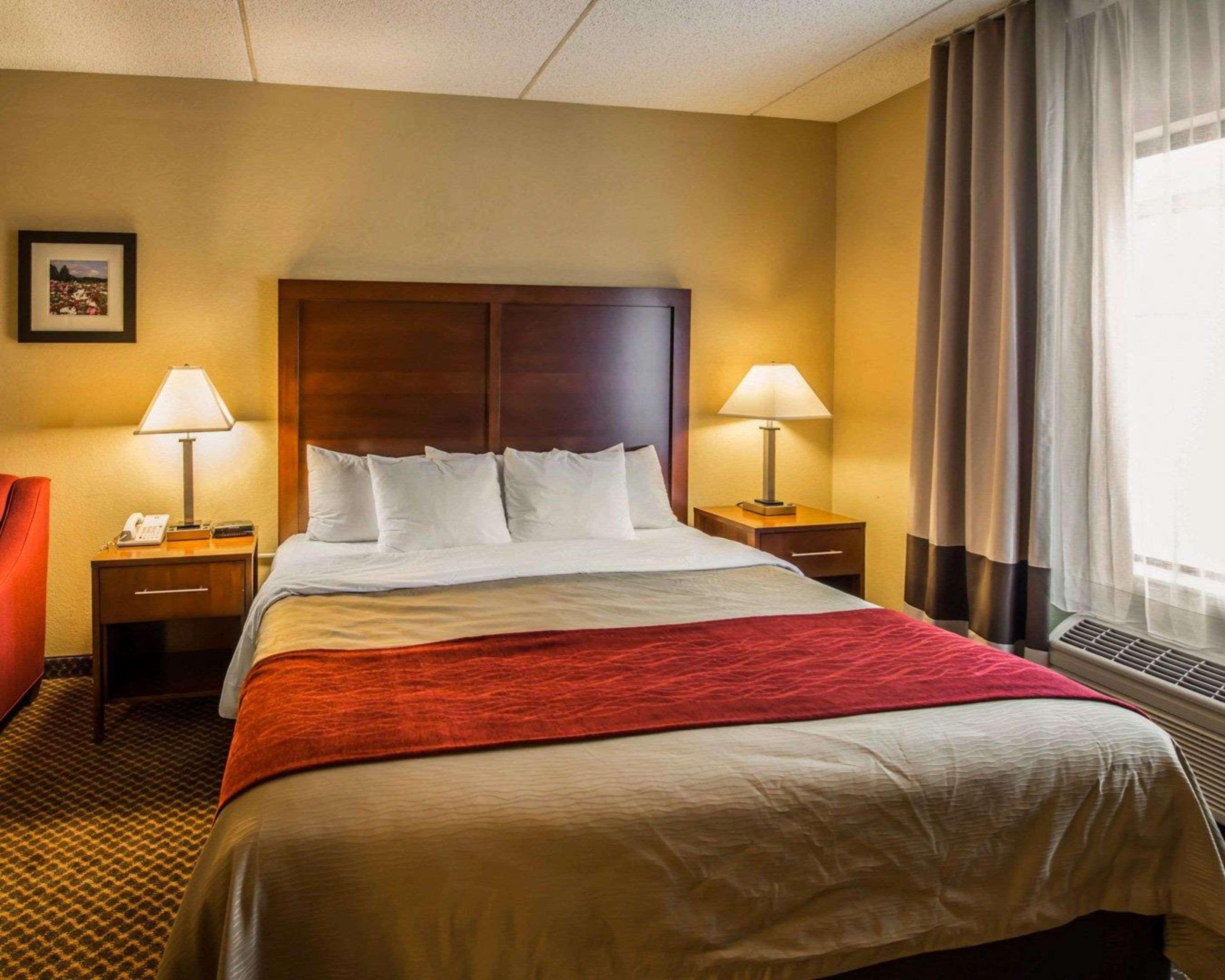 מורגנטון Comfort Inn & Suites מראה חיצוני תמונה