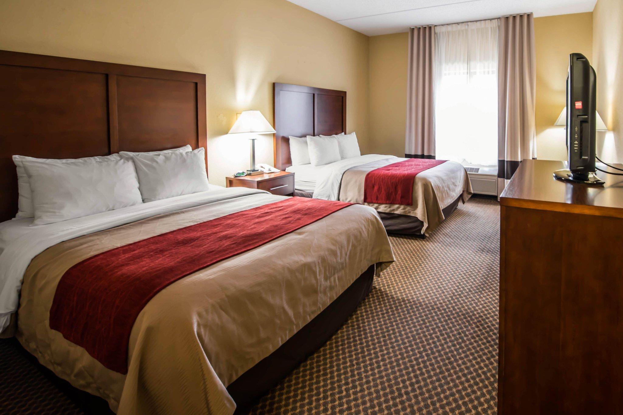 מורגנטון Comfort Inn & Suites מראה חיצוני תמונה