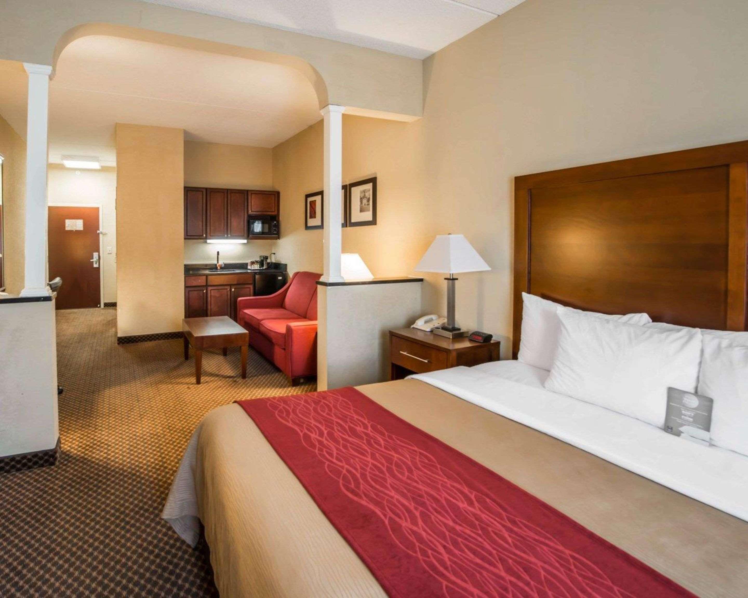 מורגנטון Comfort Inn & Suites מראה חיצוני תמונה