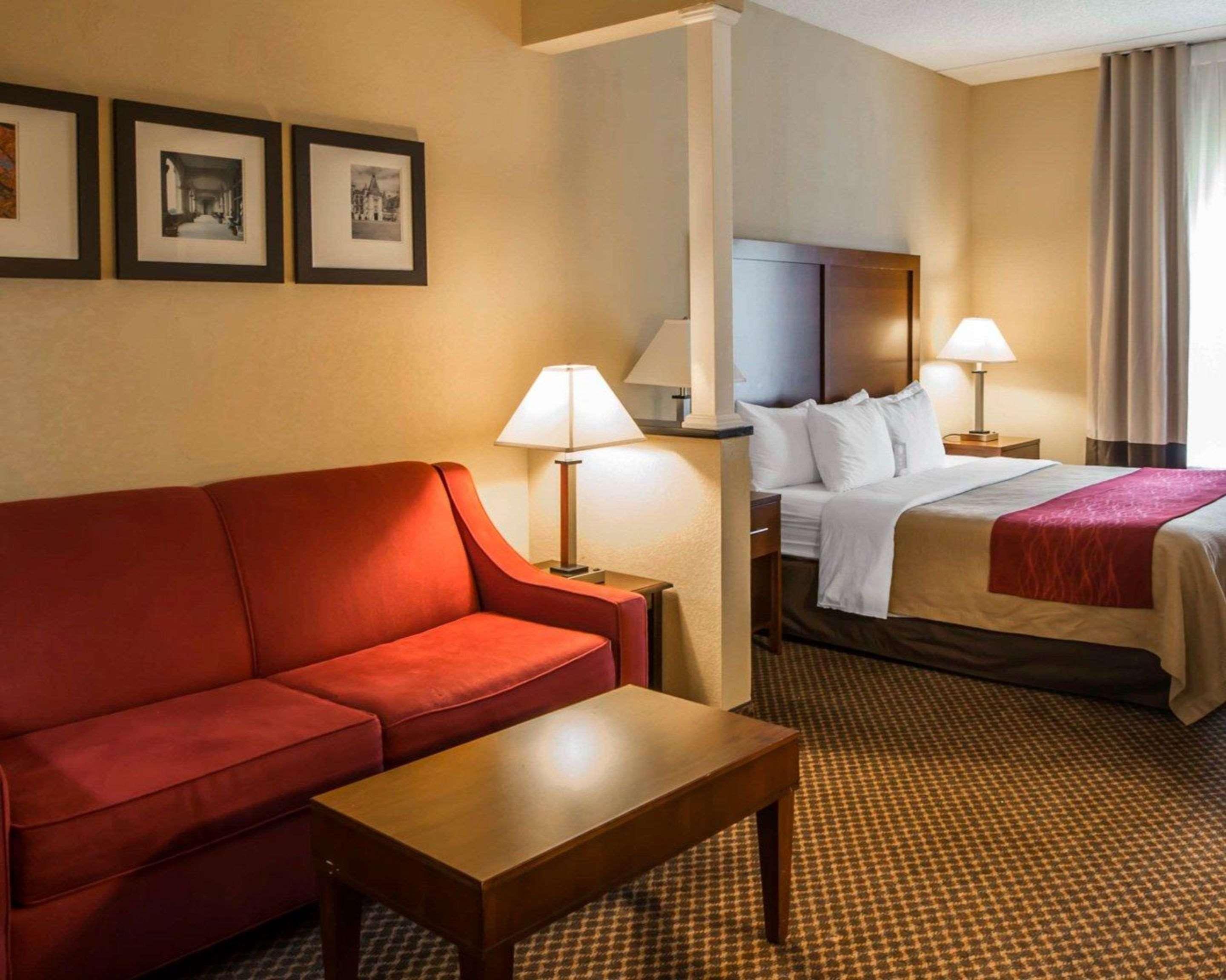 מורגנטון Comfort Inn & Suites מראה חיצוני תמונה