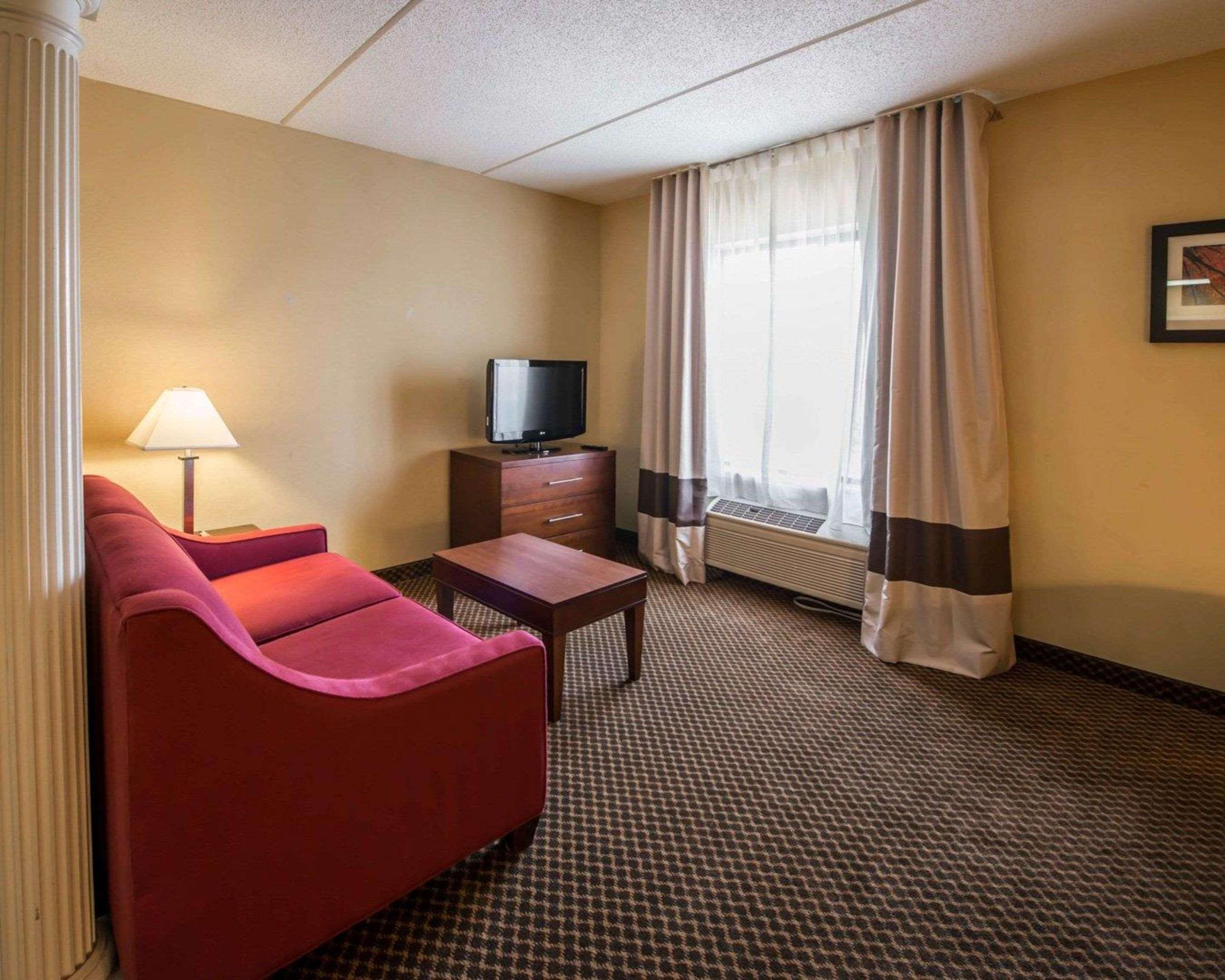 מורגנטון Comfort Inn & Suites מראה חיצוני תמונה