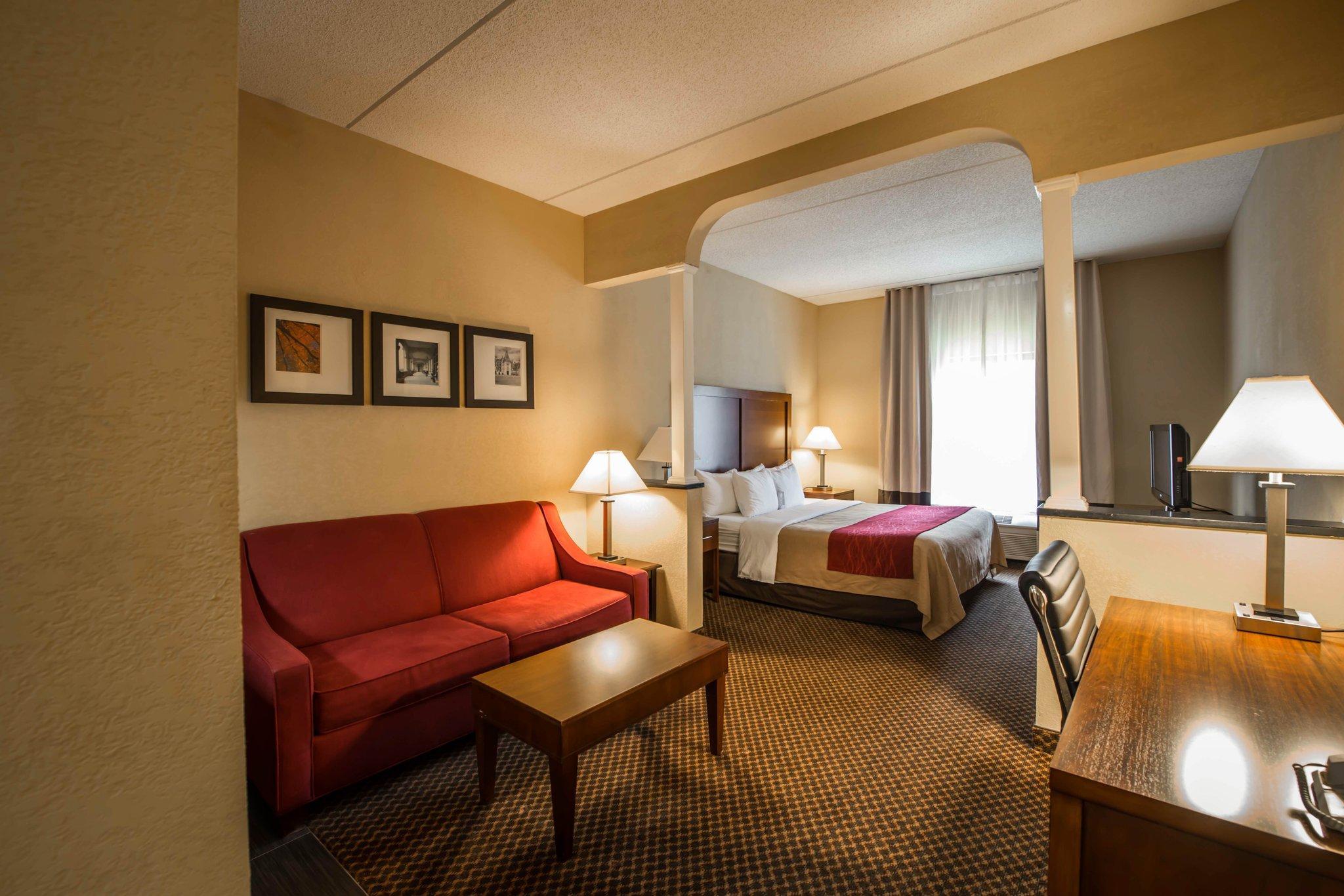 מורגנטון Comfort Inn & Suites מראה חיצוני תמונה