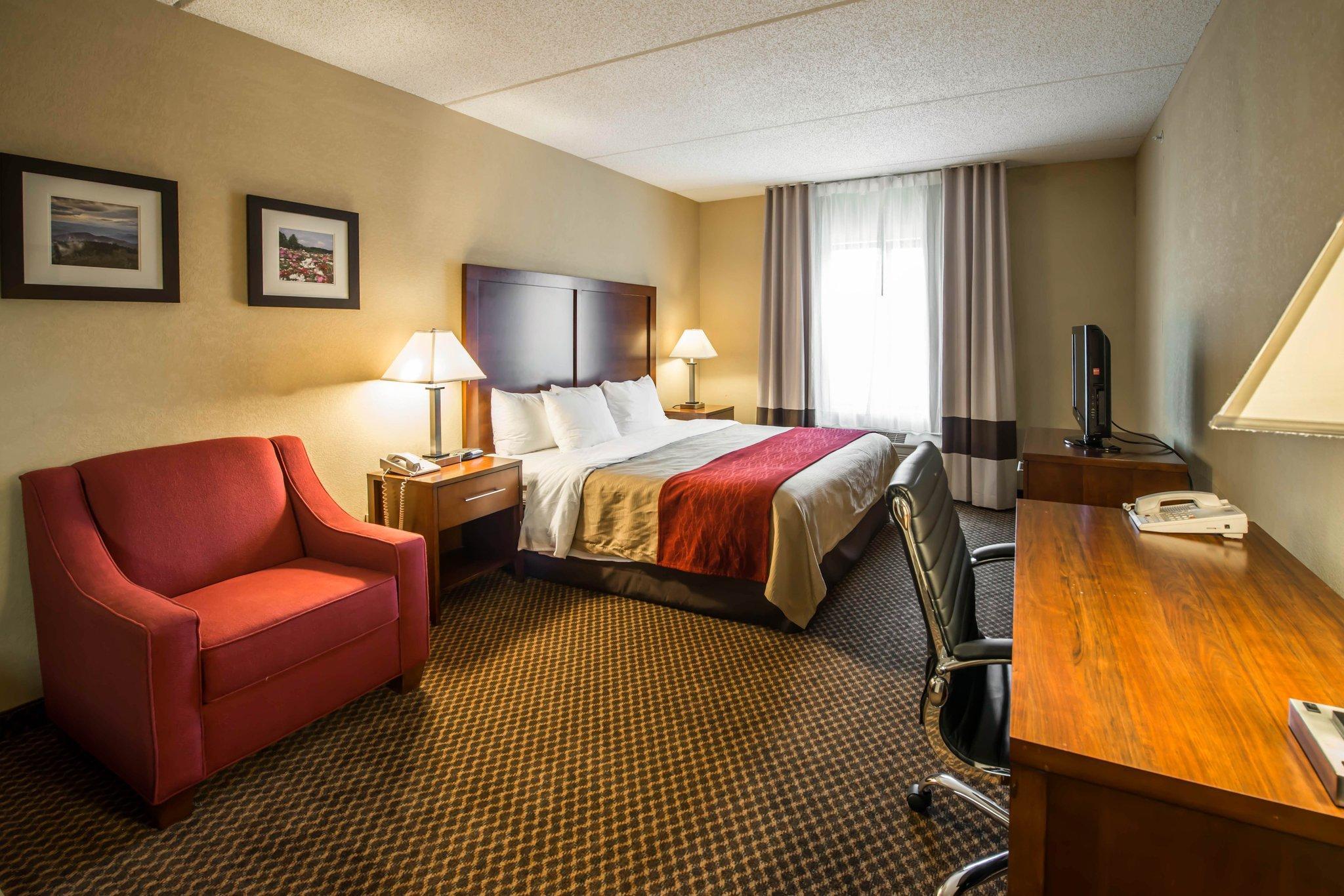 מורגנטון Comfort Inn & Suites מראה חיצוני תמונה