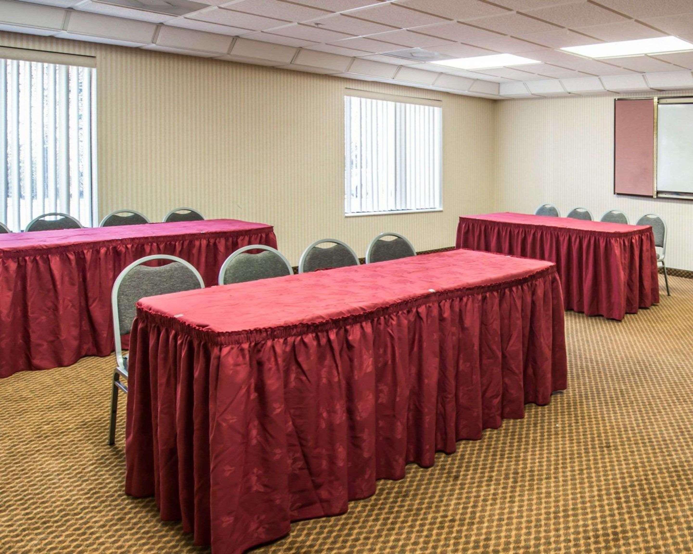 מורגנטון Comfort Inn & Suites מראה חיצוני תמונה
