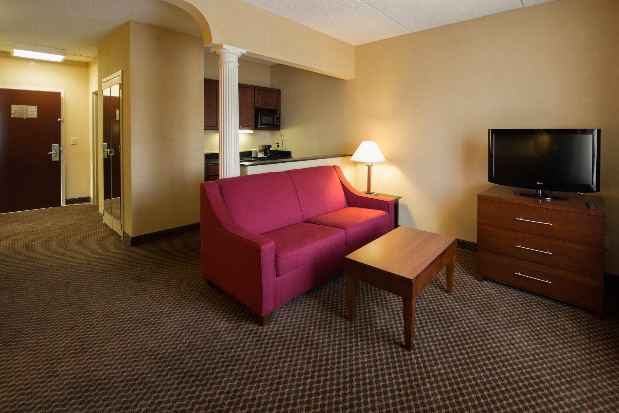 מורגנטון Comfort Inn & Suites מראה חיצוני תמונה