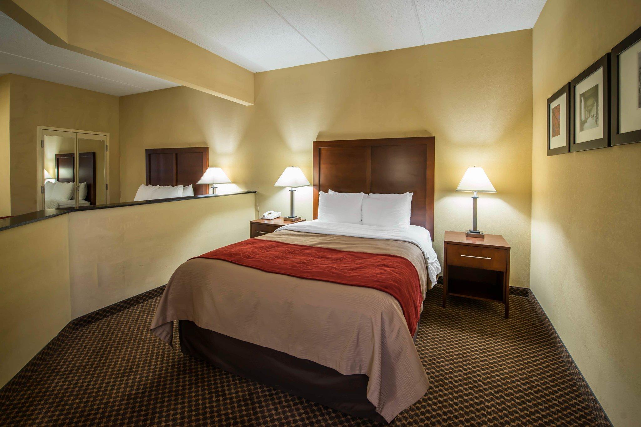 מורגנטון Comfort Inn & Suites מראה חיצוני תמונה