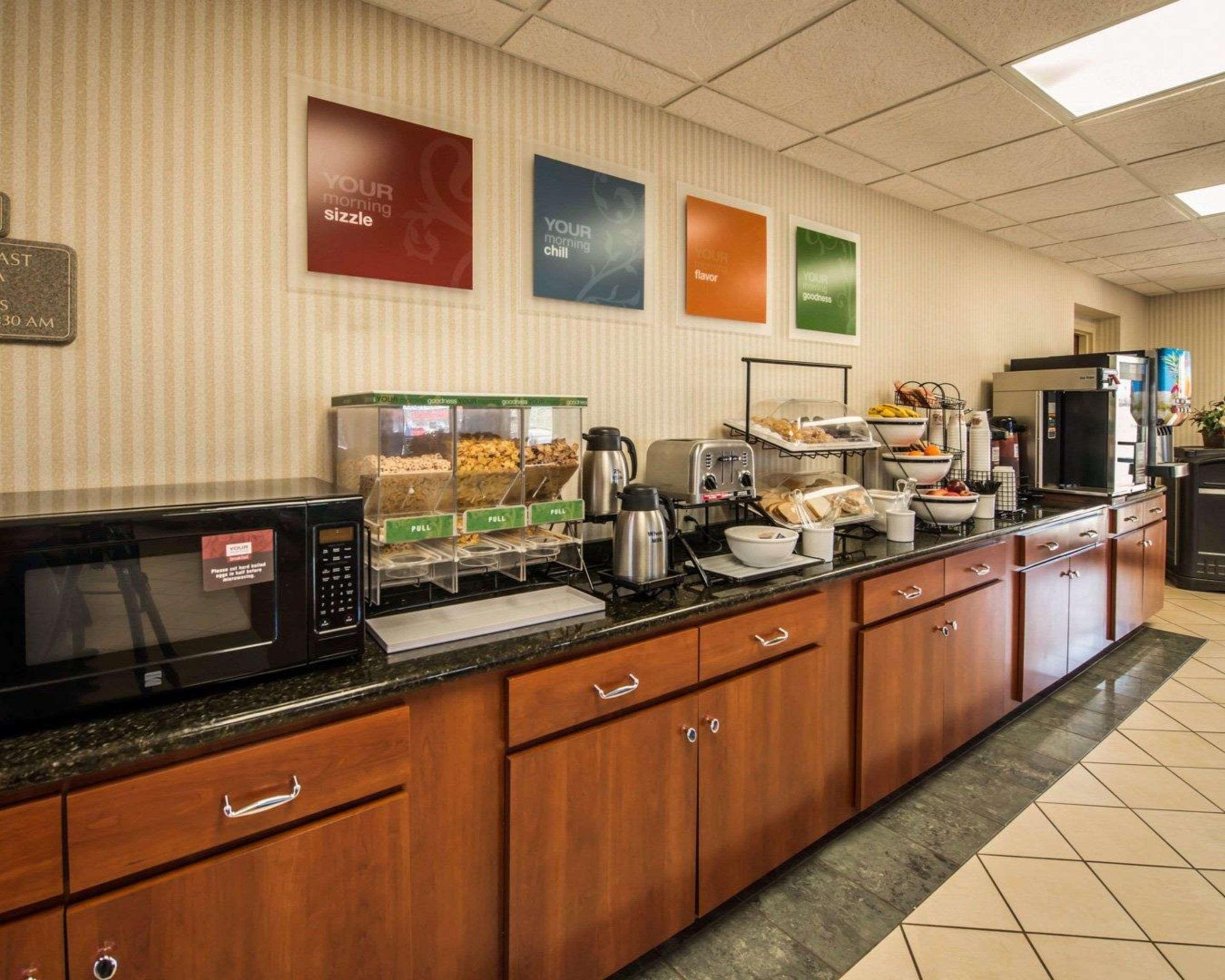 מורגנטון Comfort Inn & Suites מראה חיצוני תמונה